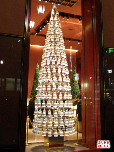 2009年東京銀座資生堂ビルのクリスマスツリー