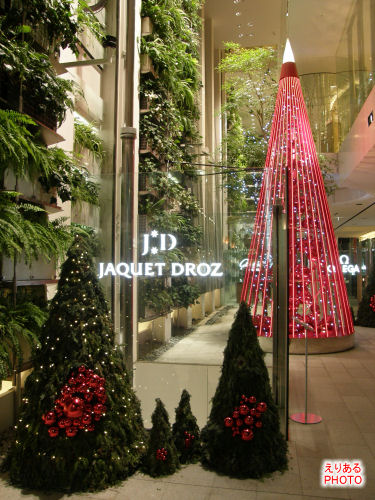 2009年銀座スウォッチ本社ビルのクリスマスツリー