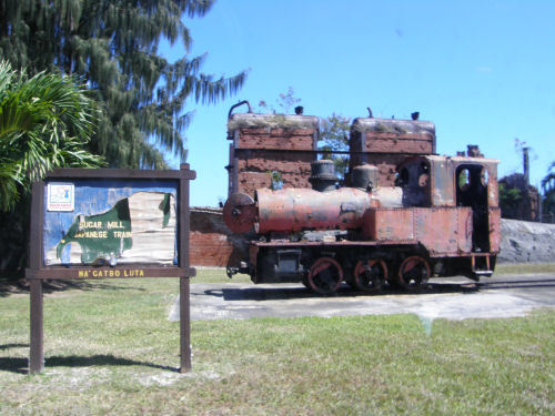 製糖工場跡と蒸気機関車