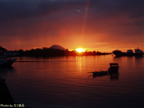 ココティノスから見た沈む夕陽