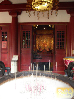 新加坡佛牙寺龍華院（Buddha Tooth Relic Temple and Museum) 