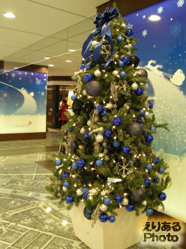 東京駅GRANSTA（グランスタ）のクリスマスツリー