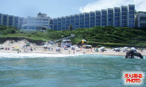 下田プリンスホテル付近のビーチ（白浜中央海岸沿い）