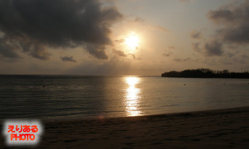 バリ島ザ・ラグーナ・リゾート＆スパ、ヌサドゥア、バリ（THE LAGUNA A LUXURY COLLECTION RESORT）で見た朝陽