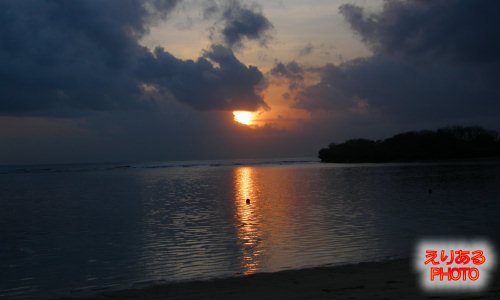 バリ島での朝陽