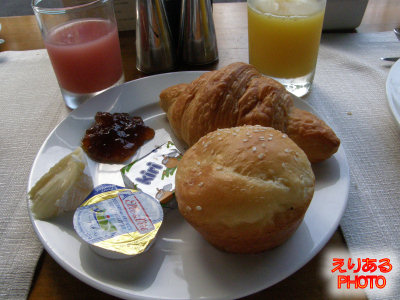 朝食ブッフェ＠レストラン「バンユーヴィル（Banyubiru）」