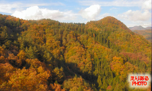 昇仙峡ロープウェイから見た紅葉している山々
