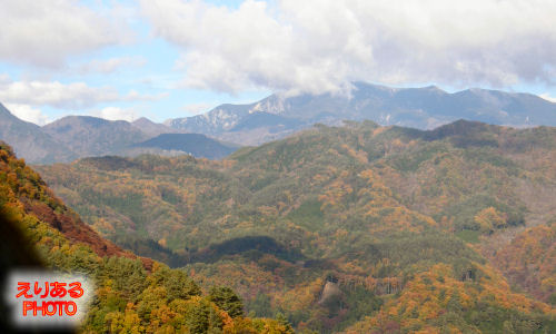 昇仙峡ロープウェイから見た紅葉している山々