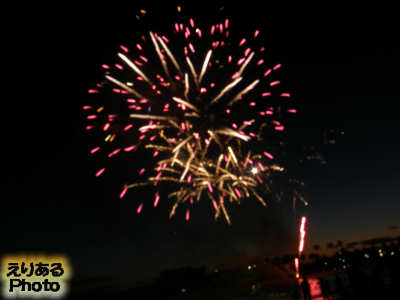 ヒルトン・ハワイアン・ビレッジのビーチの花火