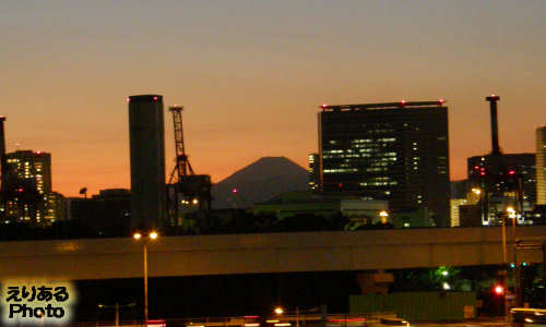 夕焼け空の富士山＠お台場 ダイバーシティ東京
