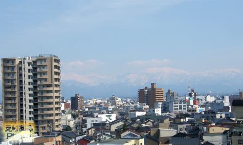 富山マンテンホテルから見た立山連峰