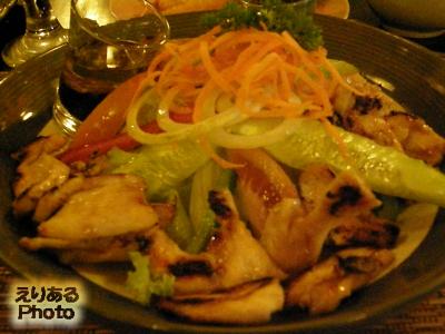 Chicken Garlic Salada＠カッツキッチン（KAT'S KITCHEN） ジンバラン店