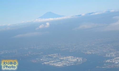 東京上空からの風景と富士山