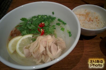 鶏肉のフォーセット＠VIETNAMESE CYCLO（HIBIYA FOOD HALL）