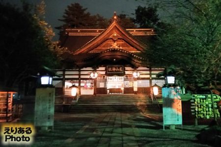 夜の尾山神社